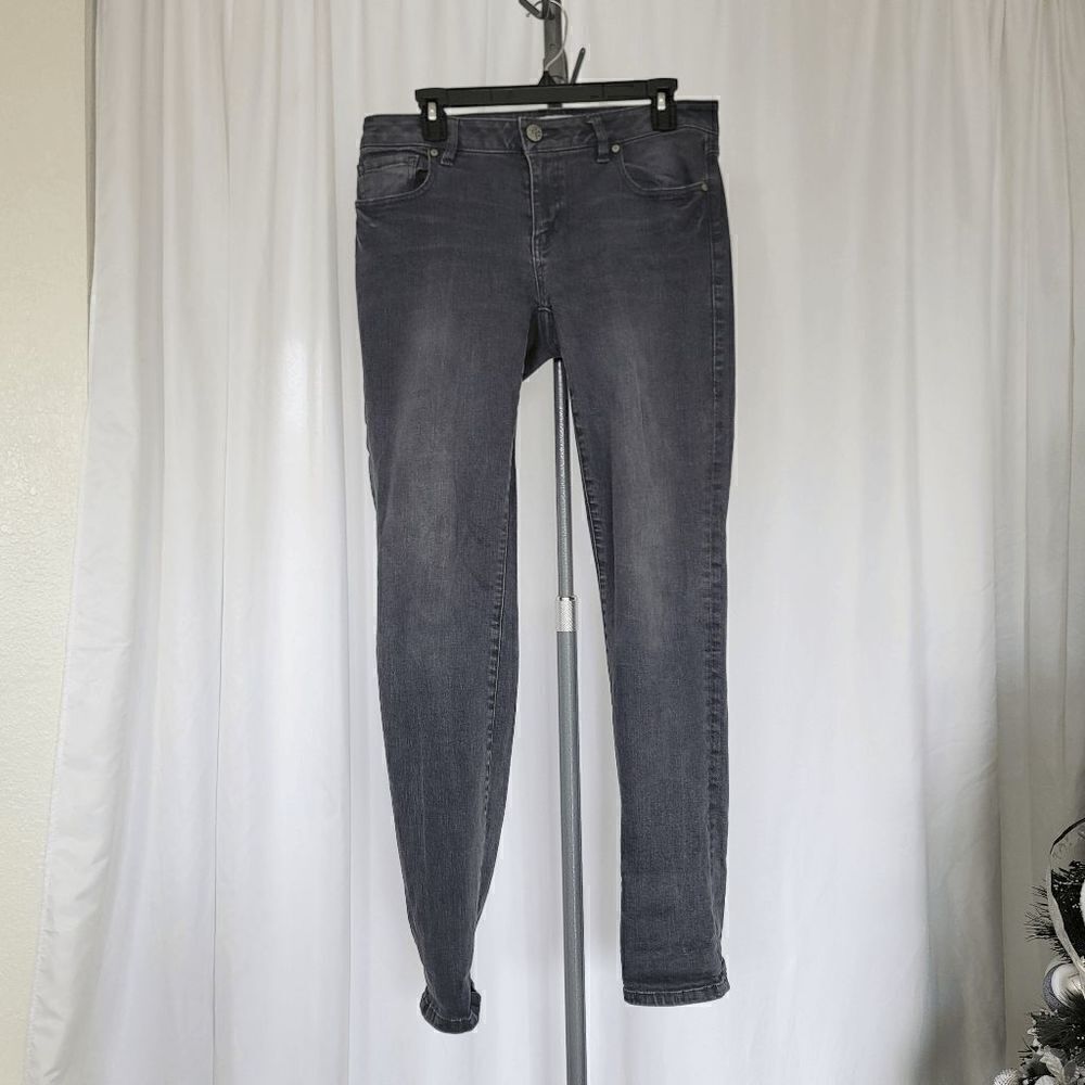 Cabi womens wash black slim boyfriend jeans size 6 stretch